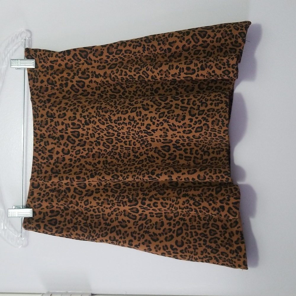 The Limited Leopard Print Skirt